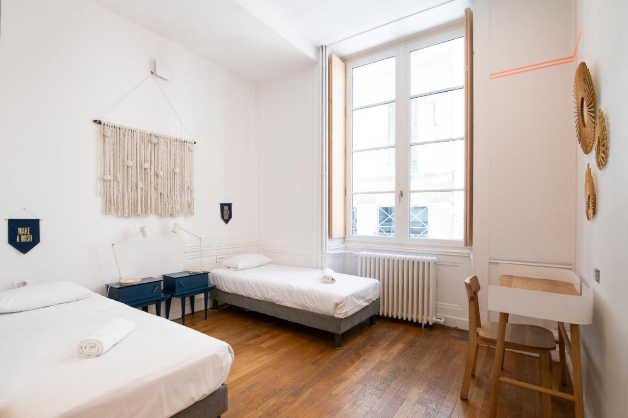 Slo Hostel Lyon Les Pentes (Adults Only) Exteriér fotografie