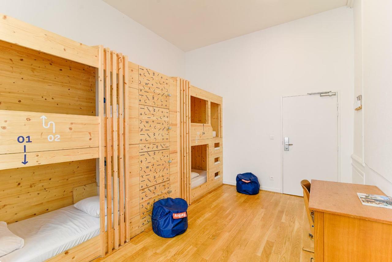 Slo Hostel Lyon Les Pentes (Adults Only) Exteriér fotografie