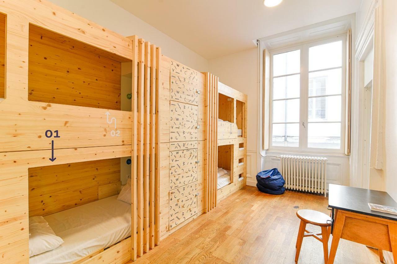 Slo Hostel Lyon Les Pentes (Adults Only) Exteriér fotografie